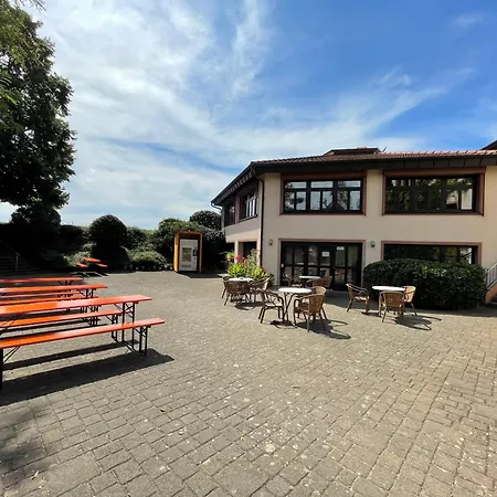Хостел Jugendherberge Breisach Breisach